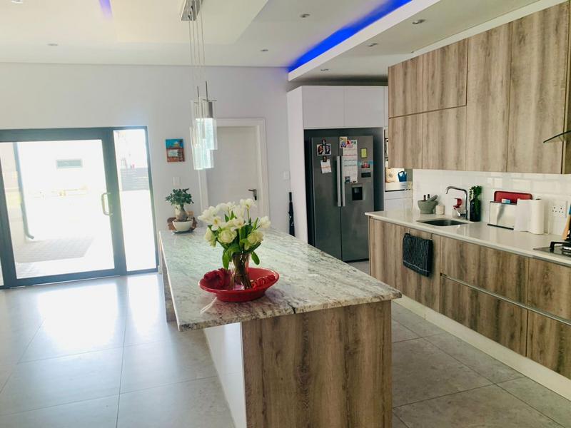 To Let 5 Bedroom Property for Rent in Heron Banks Golf Estate Free State